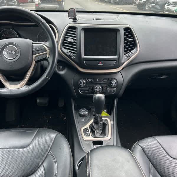 Thumbnail: 2015 Jeep Cherokee - 16