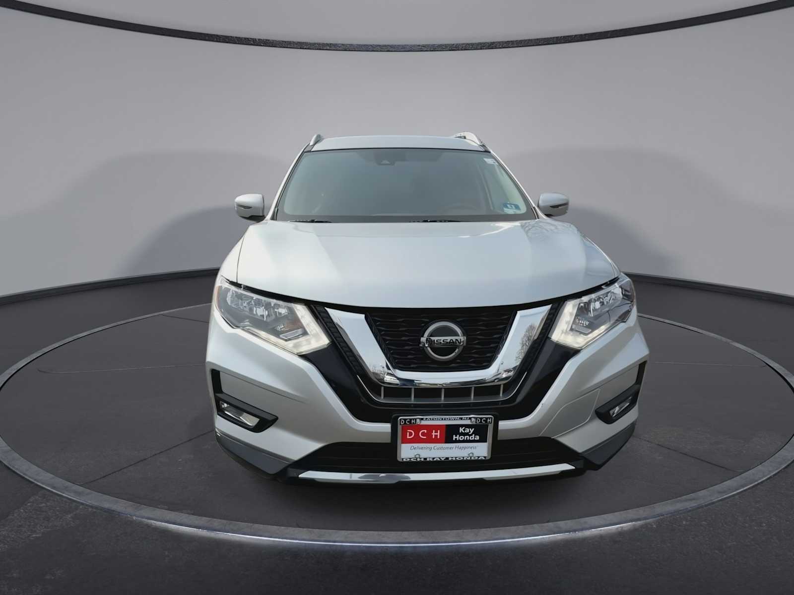 Thumbnail: 2018 Nissan Rogue - 3