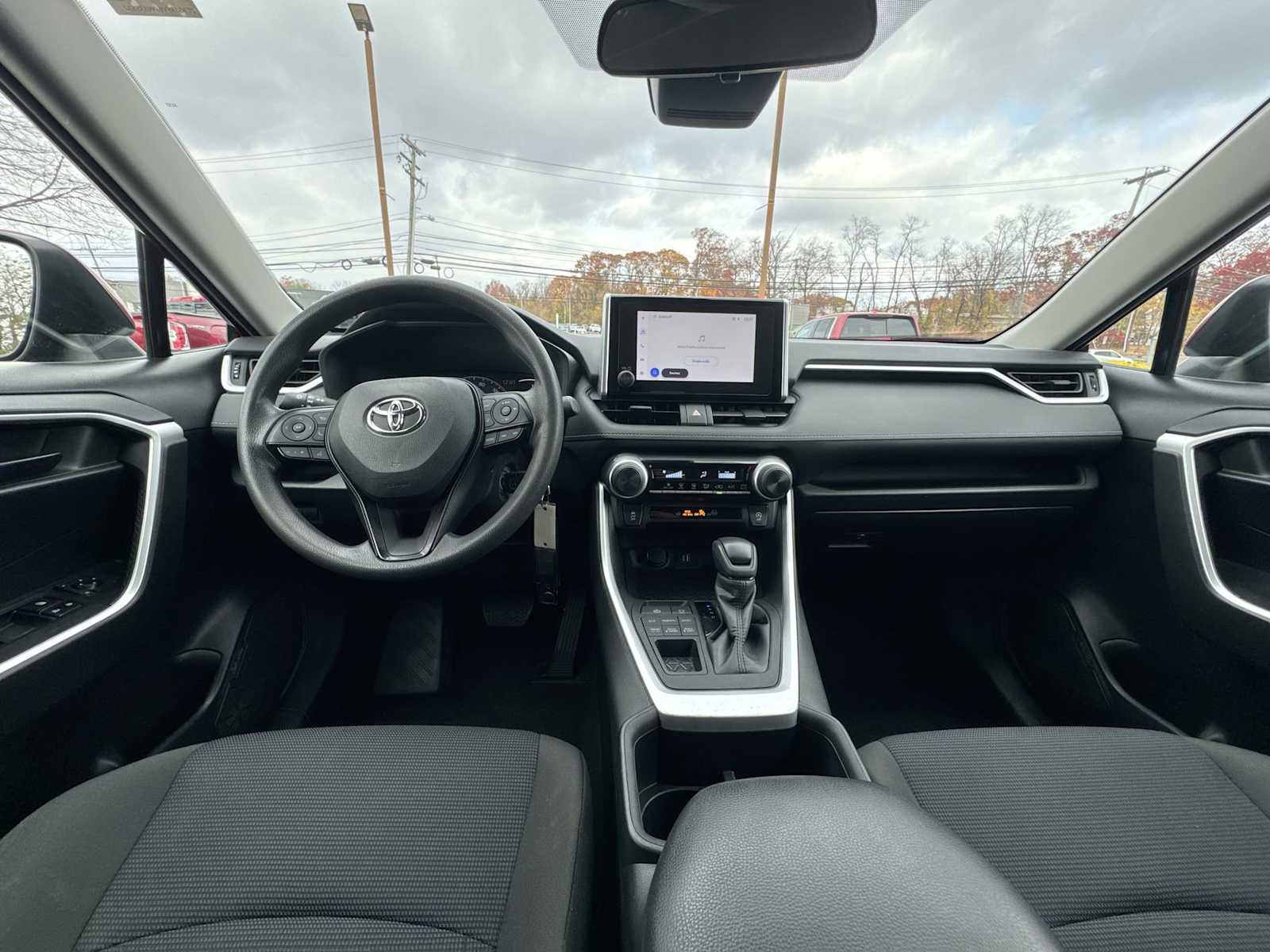 Thumbnail: 2023 Toyota RAV4 - 20