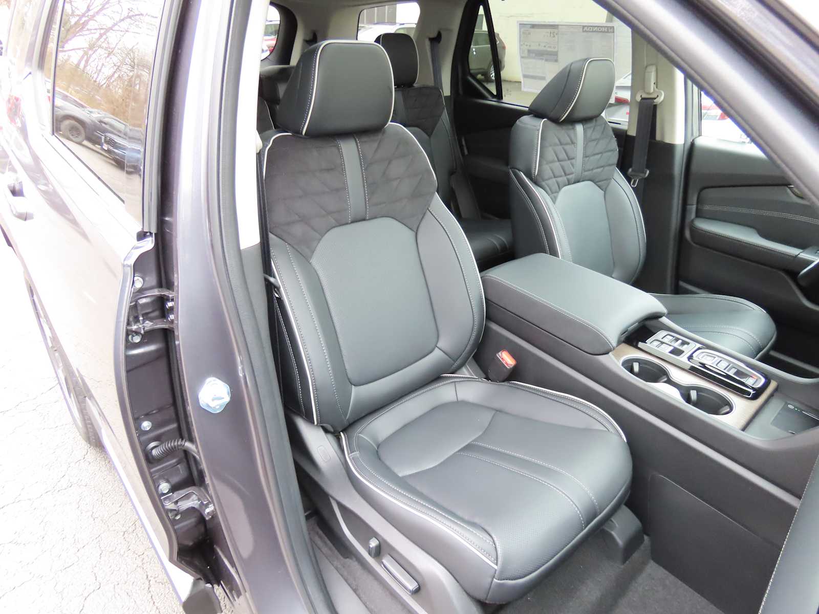 Thumbnail: 2026 Honda Pilot - 20