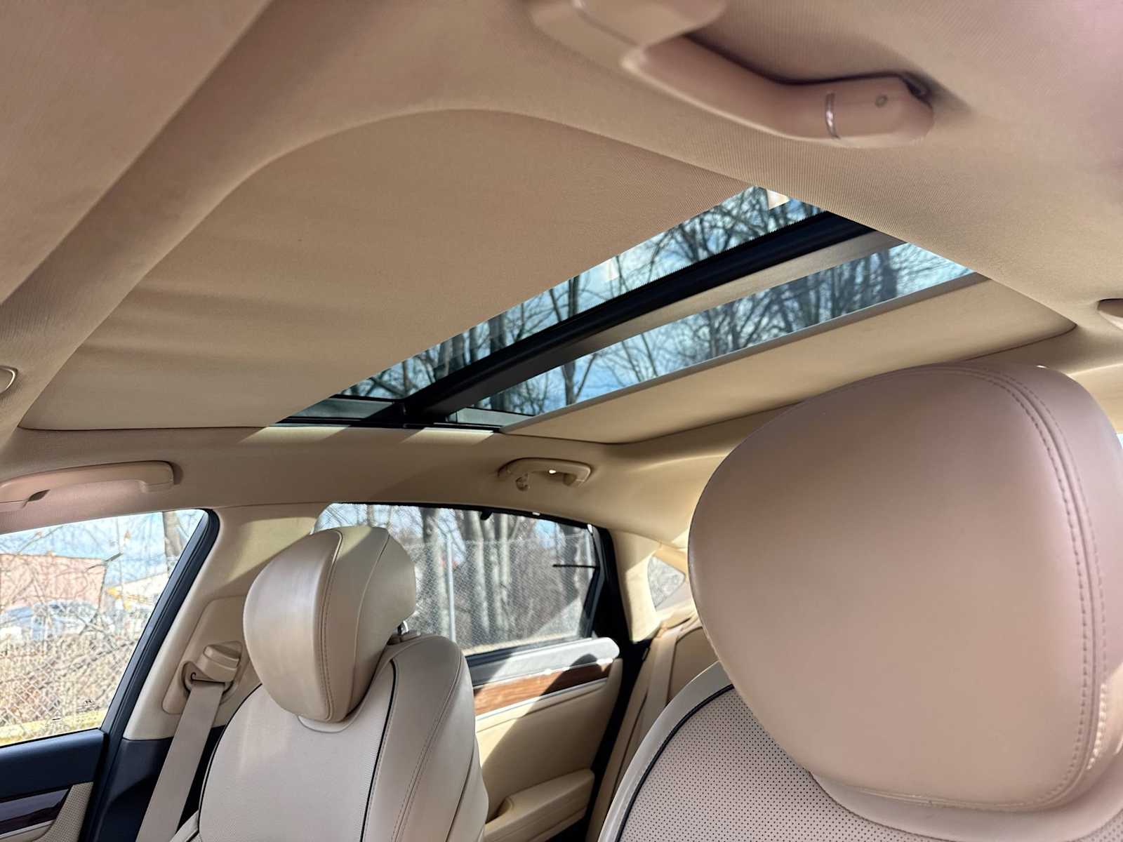 Thumbnail: 2015 Hyundai Genesis - 23