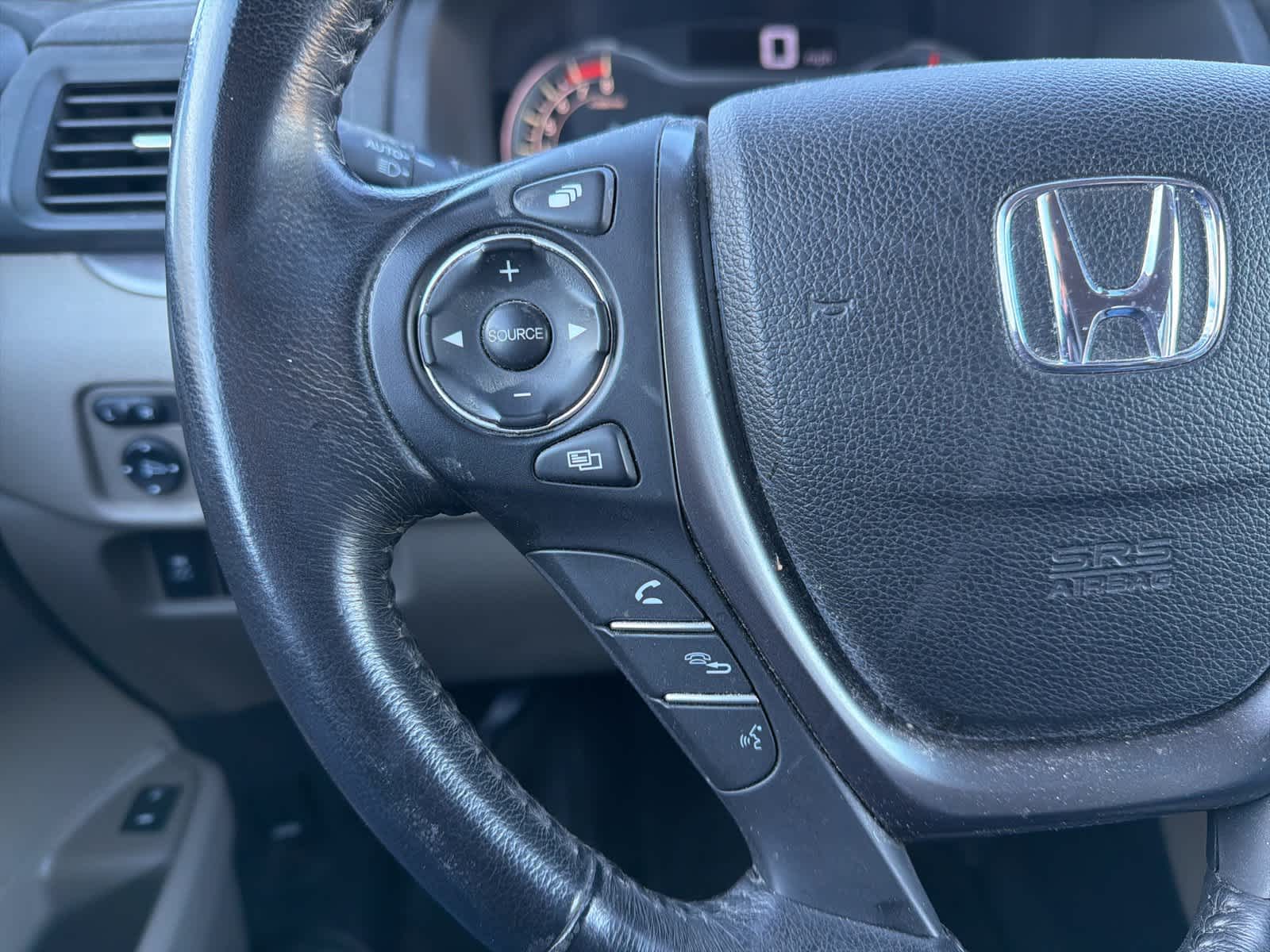 Thumbnail: 2016 Honda Pilot - 18