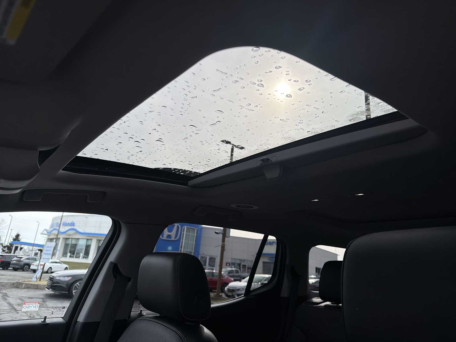 Thumbnail: 2018 GMC Acadia - 23