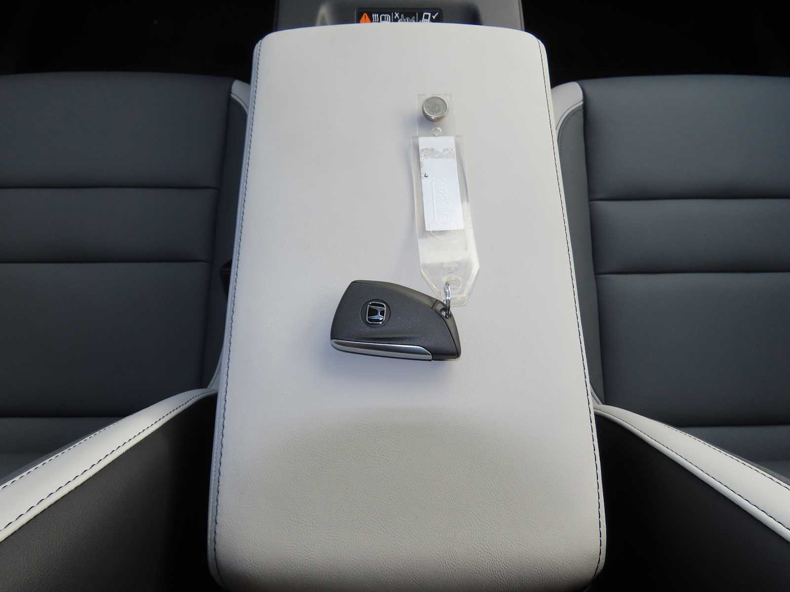 Thumbnail: 2026 Honda Prologue - 27