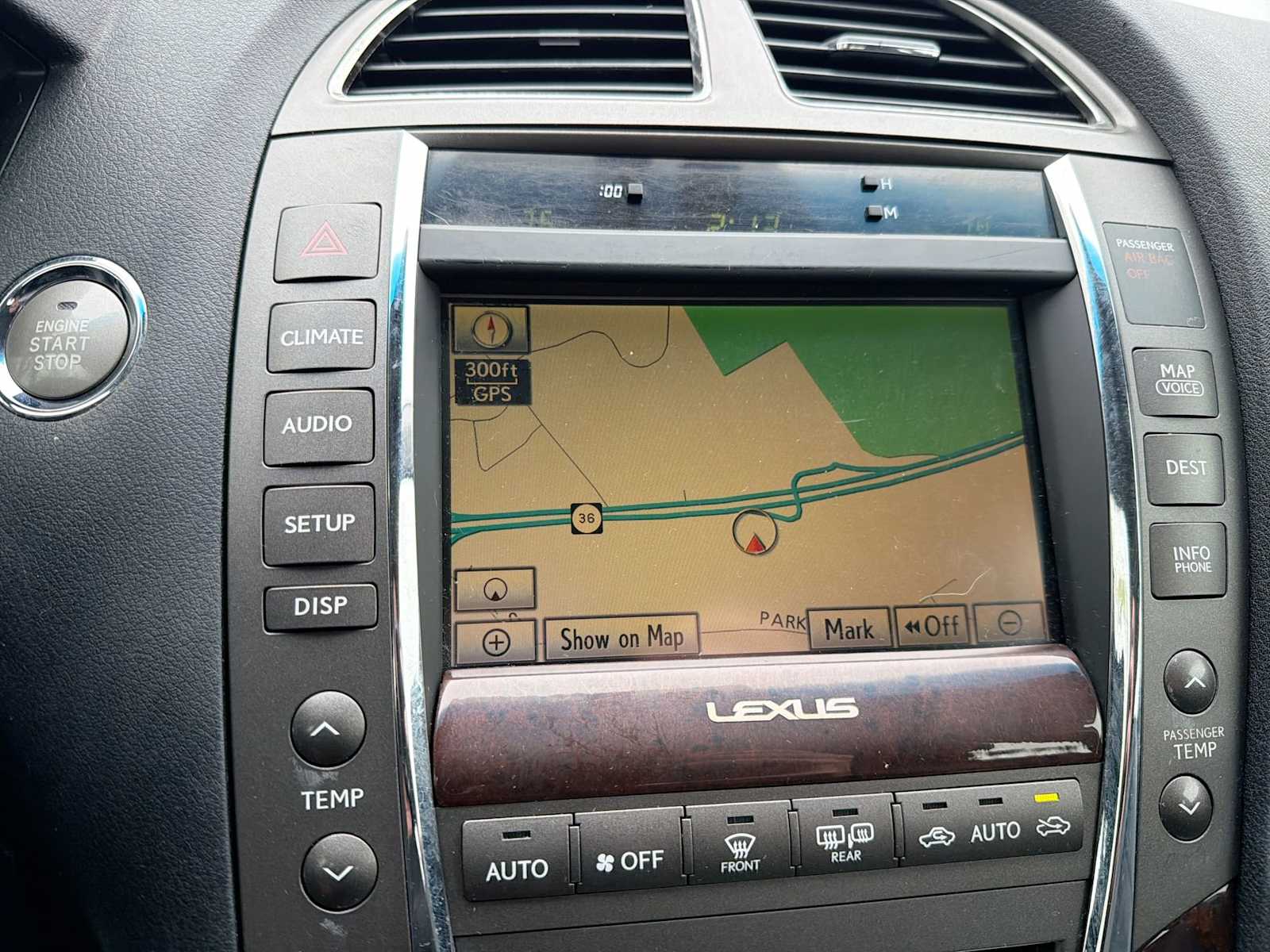 Thumbnail: 2011 Lexus ES - 28