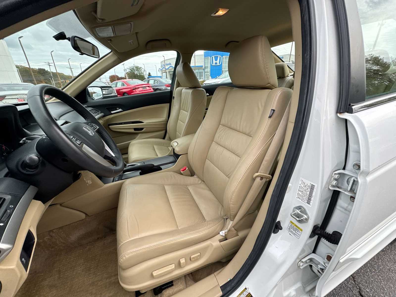 Thumbnail: 2011 Honda Accord - 21