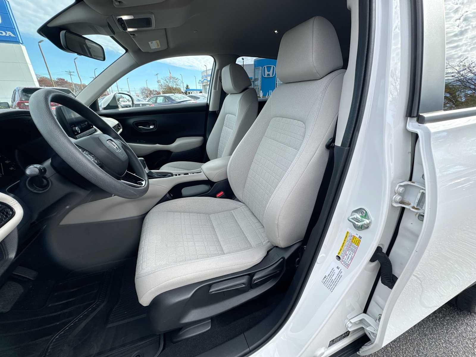 Thumbnail: 2023 Honda HR-V - 21