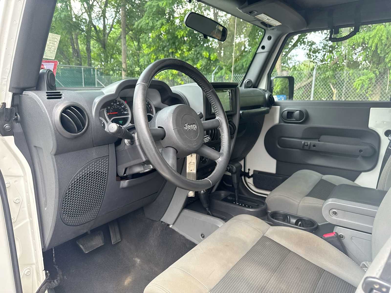 Thumbnail: 2010 Jeep Wrangler - 10