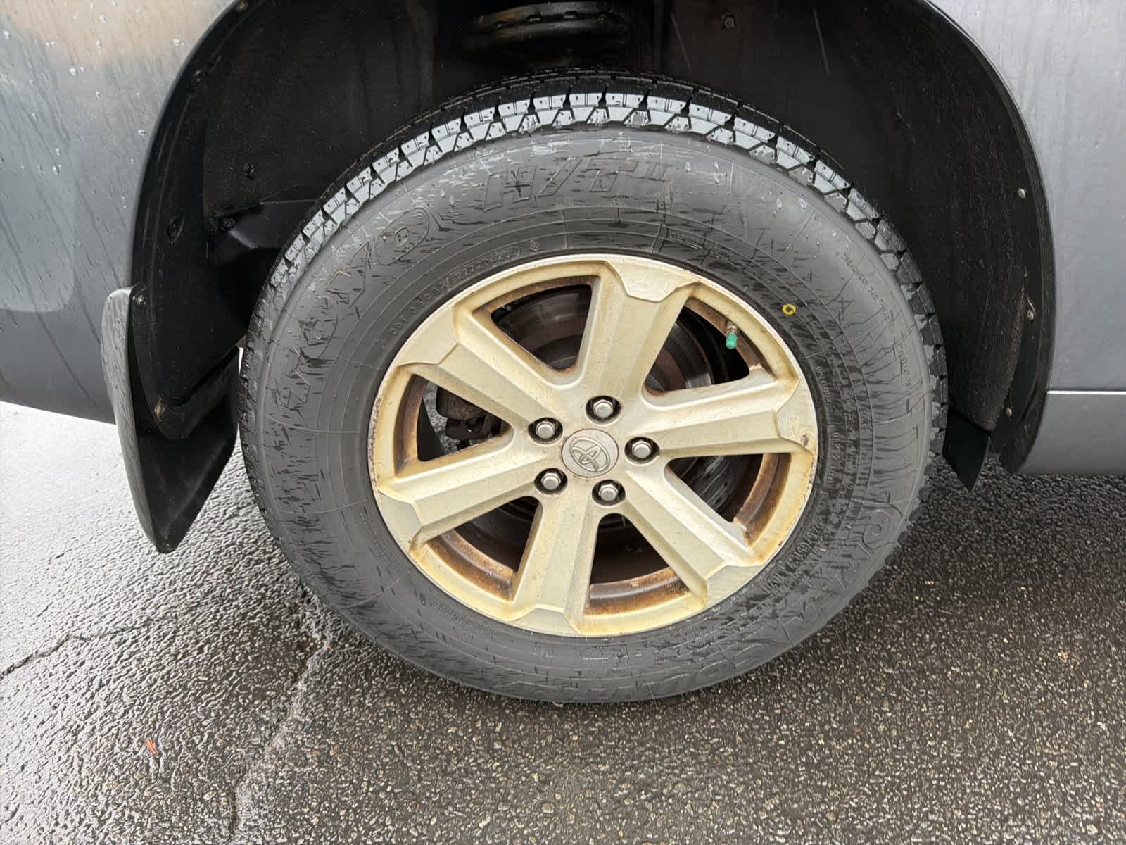 Thumbnail: 2010 Toyota Highlander - 26