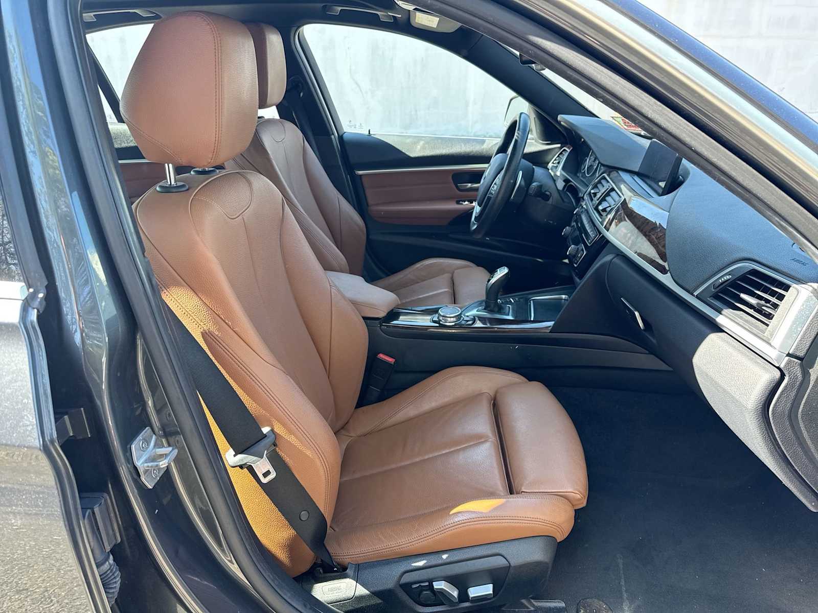 Thumbnail: 2017 BMW 3 Series - 15