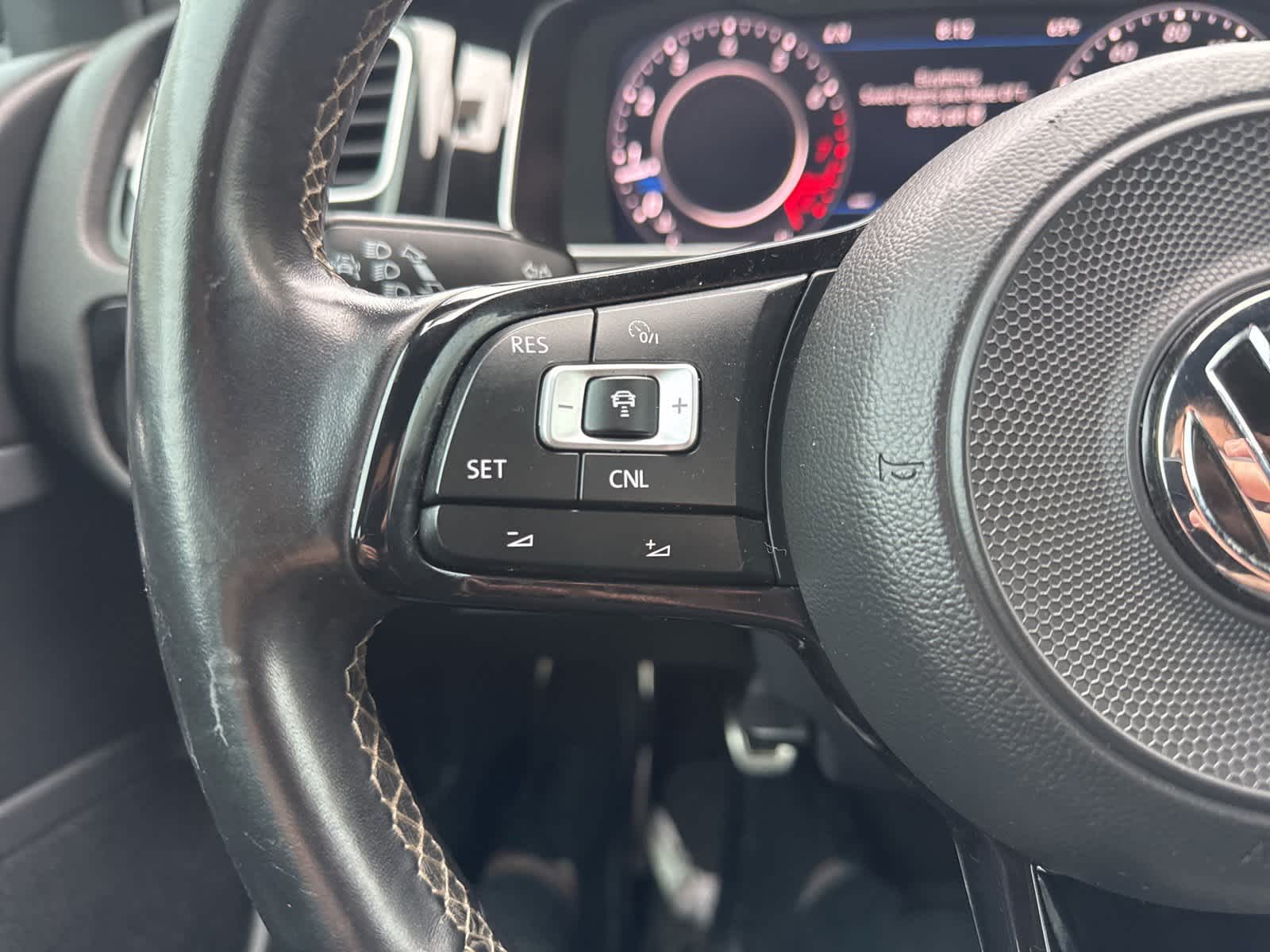Thumbnail: 2018 Volkswagen Golf - 21