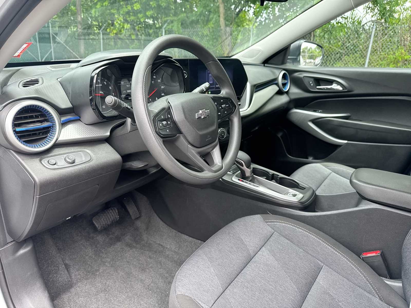 Thumbnail: 2024 Chevrolet Trax - 10