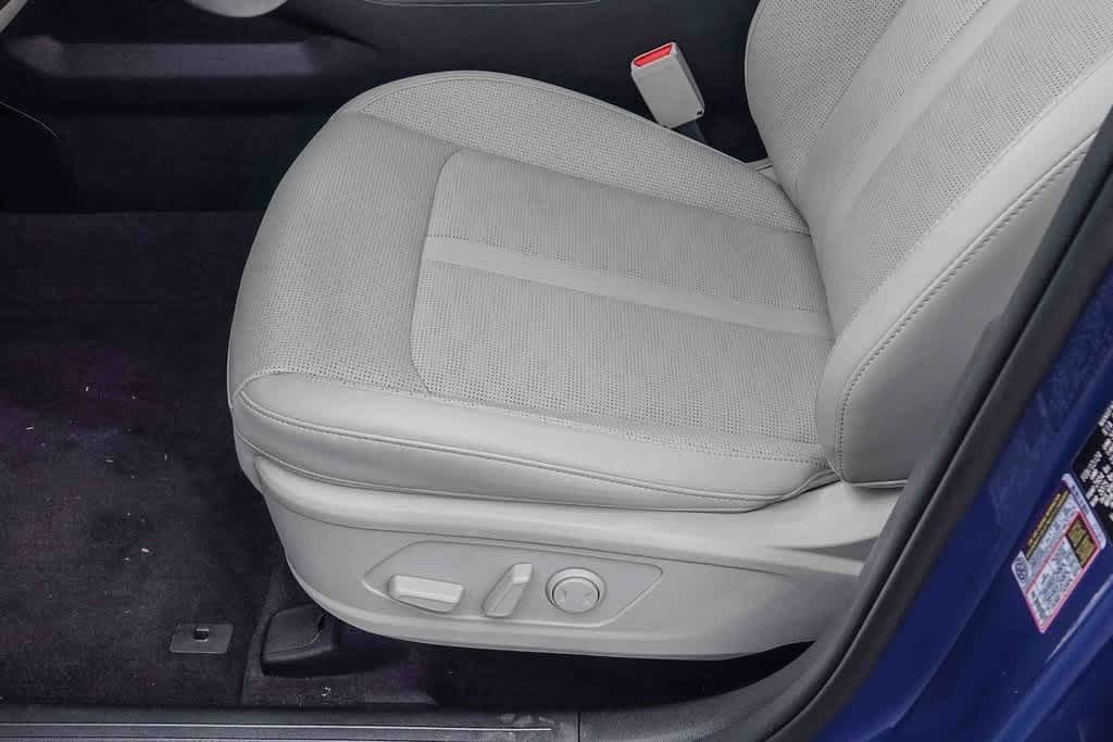 Thumbnail: 2024 Kia Sorento - 20