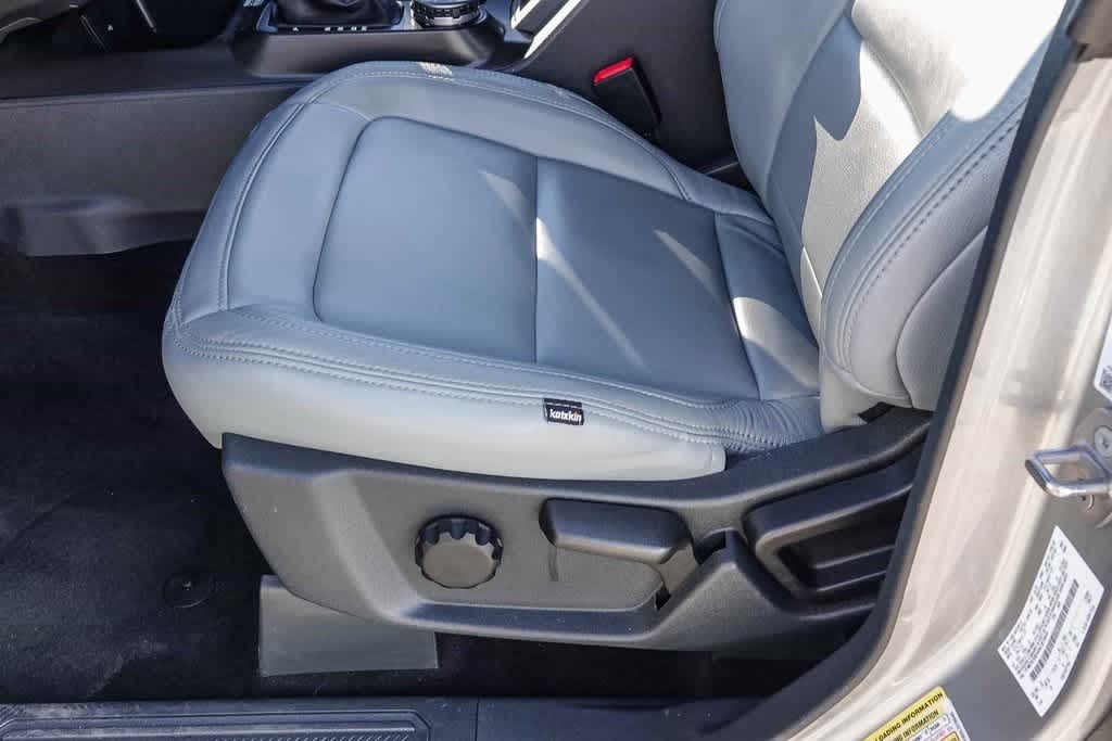 Thumbnail: 2022 Ford Bronco - 20