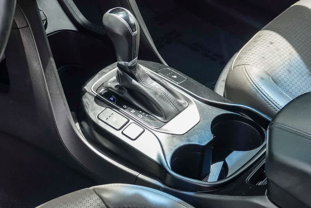 Thumbnail: 2013 Hyundai Santa Fe - 18
