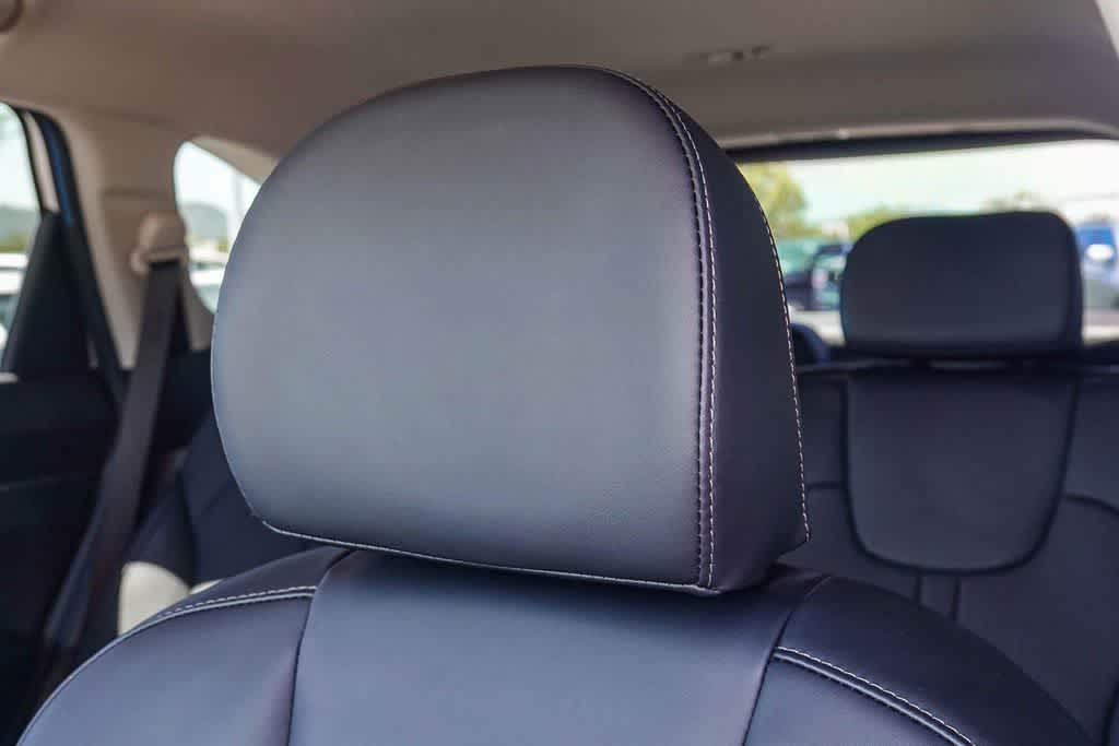 Thumbnail: 2023 Kia Sorento - 24