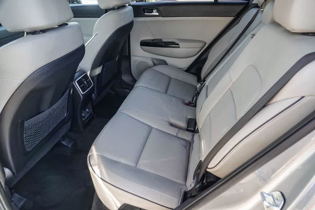 Thumbnail: 2022 Kia Sportage - 16