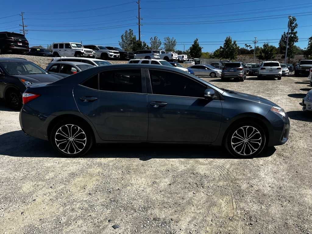 Thumbnail: 2015 Toyota Corolla - 4