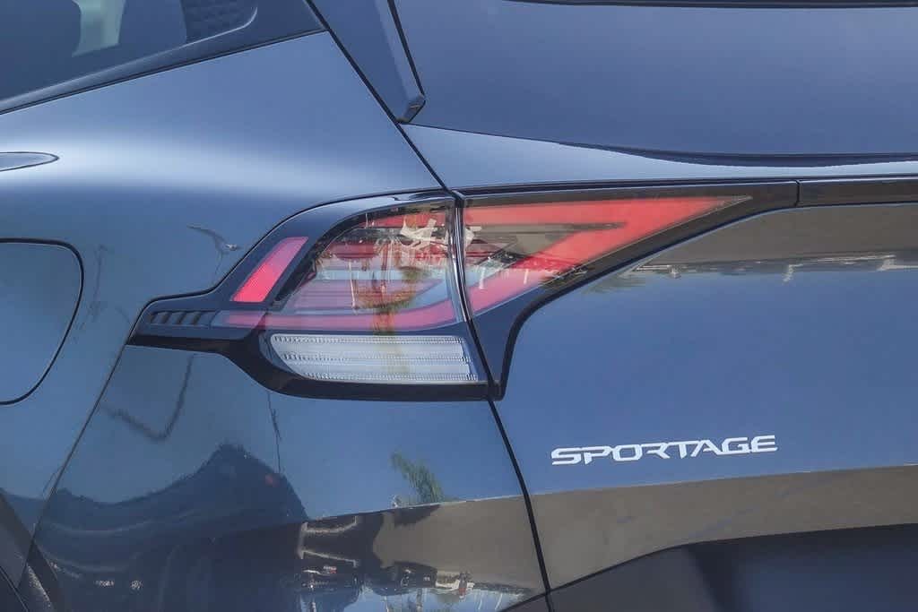 Thumbnail: 2023 Kia Sportage - 7