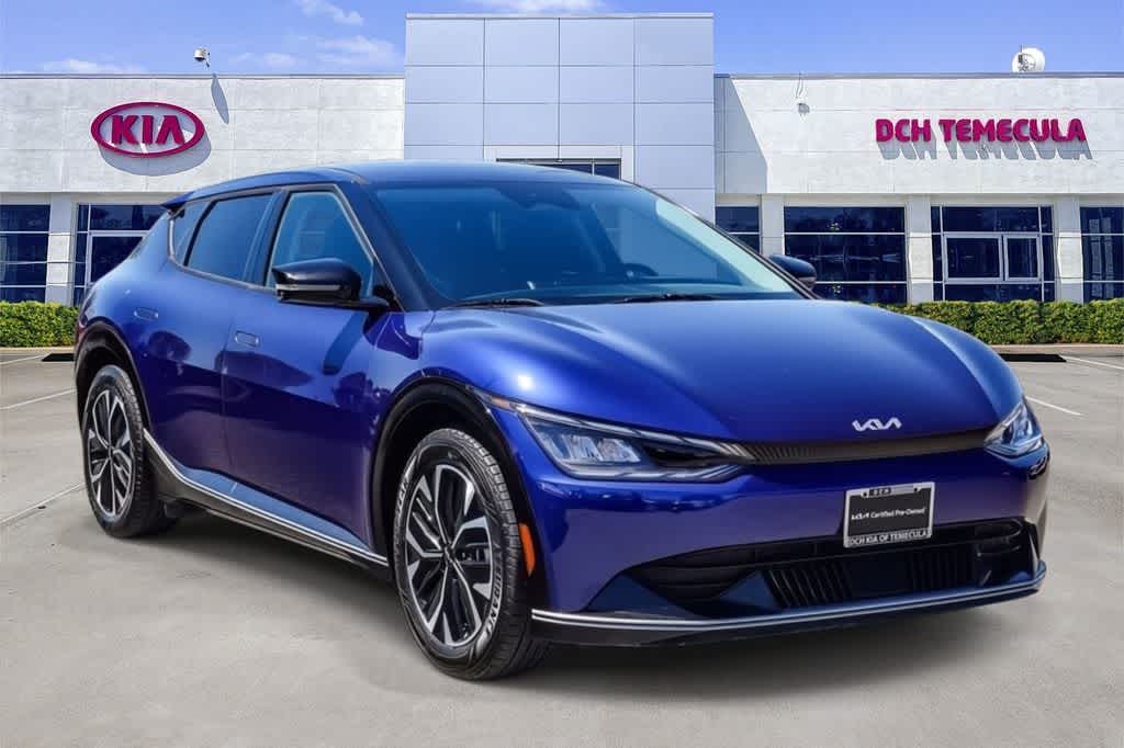 Thumbnail: 2022 Kia EV6 - 3