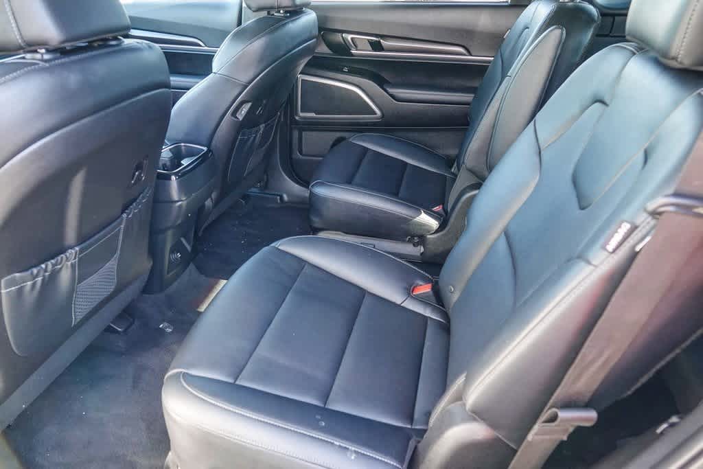 Thumbnail: 2023 Kia Telluride - 17