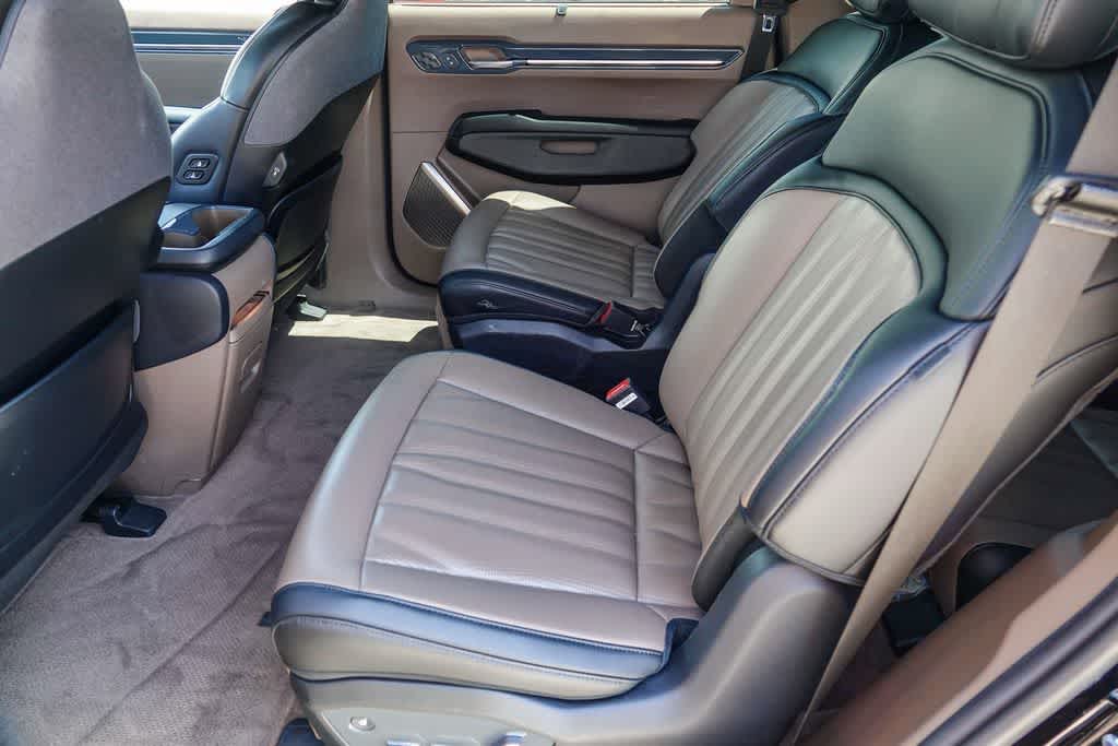 Thumbnail: 2024 Kia EV9 - 17