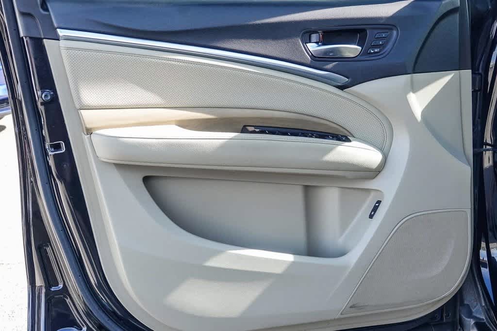 Thumbnail: 2019 Acura MDX - 19