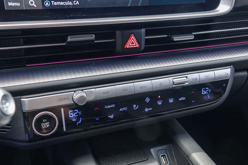 Thumbnail: 2023 Hyundai Ioniq 6 - 21