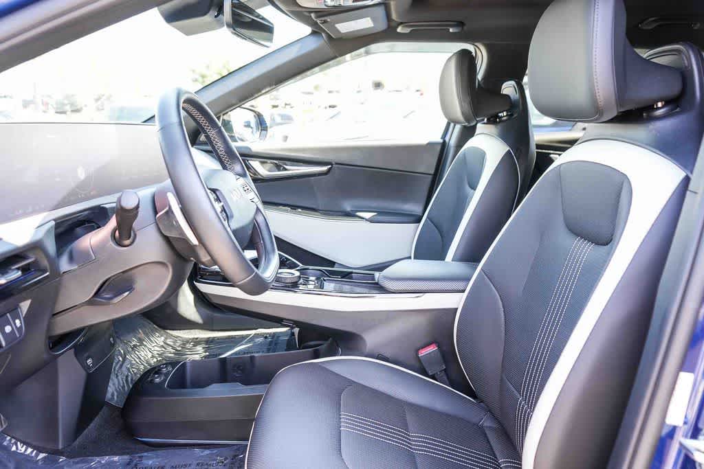 Thumbnail: 2023 Kia EV6 - 17