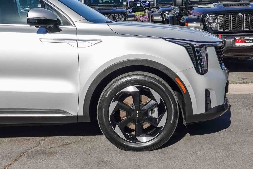 Thumbnail: 2025 Kia Sorento - 9