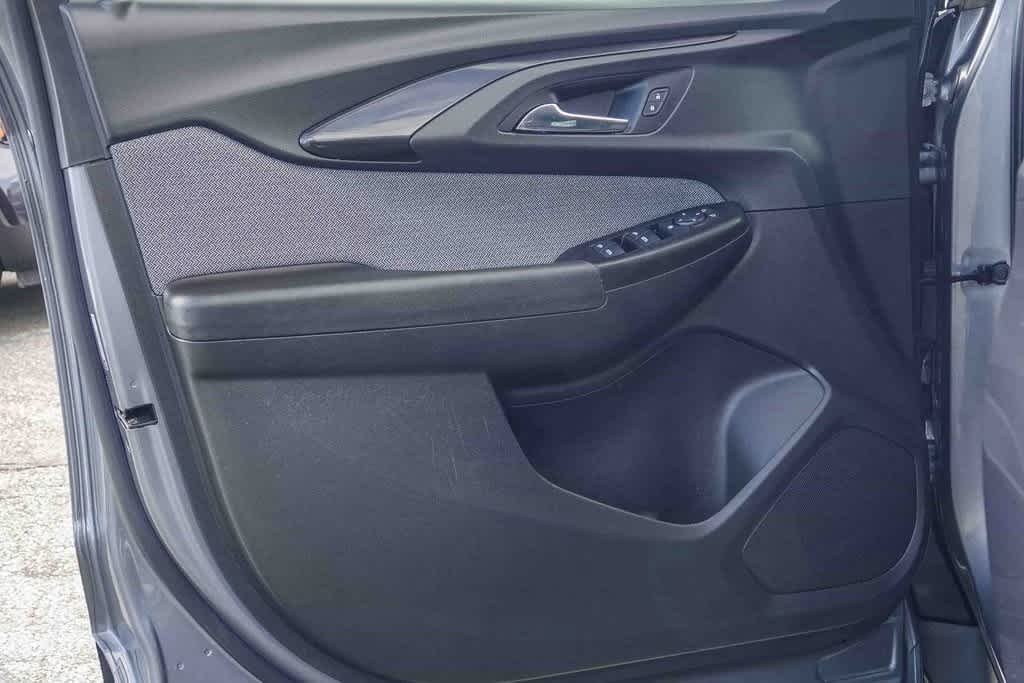 Thumbnail: 2021 Chevrolet TrailBlazer - 18