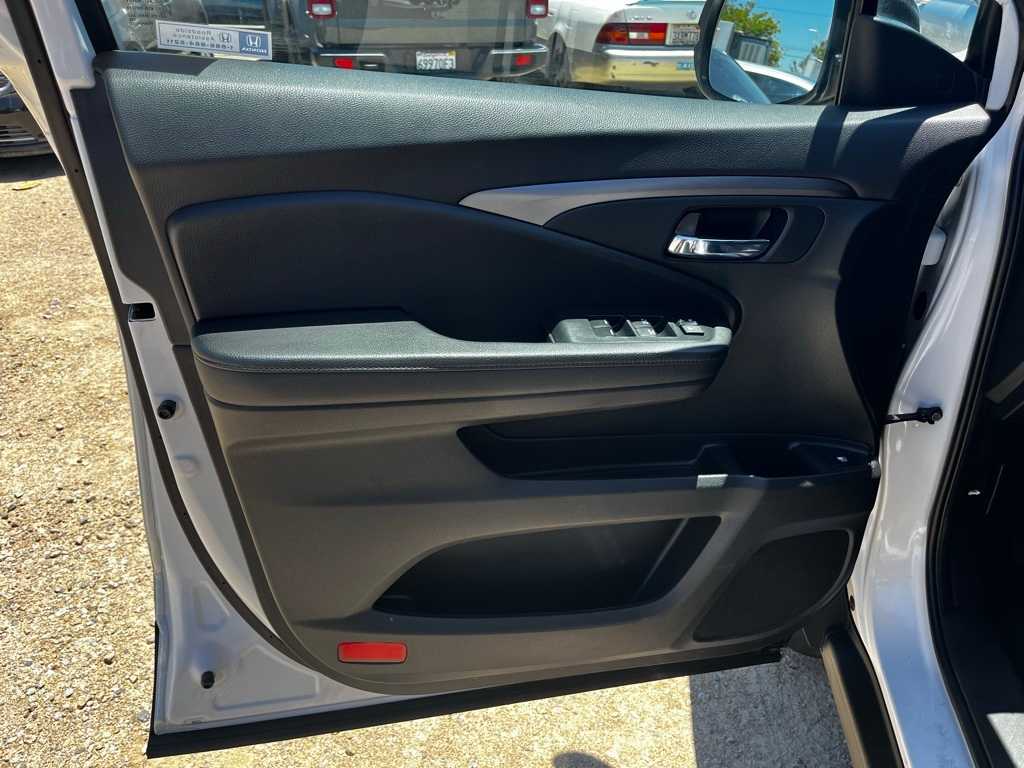 2022 Honda Pilot Sport 13