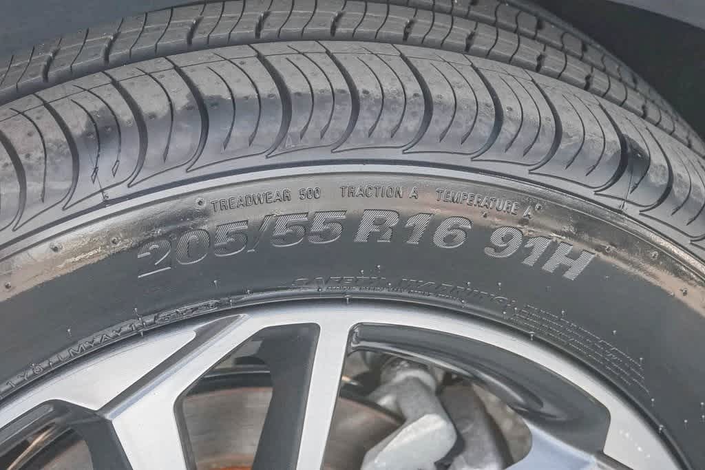 Thumbnail: 2024 Kia Forte - 10