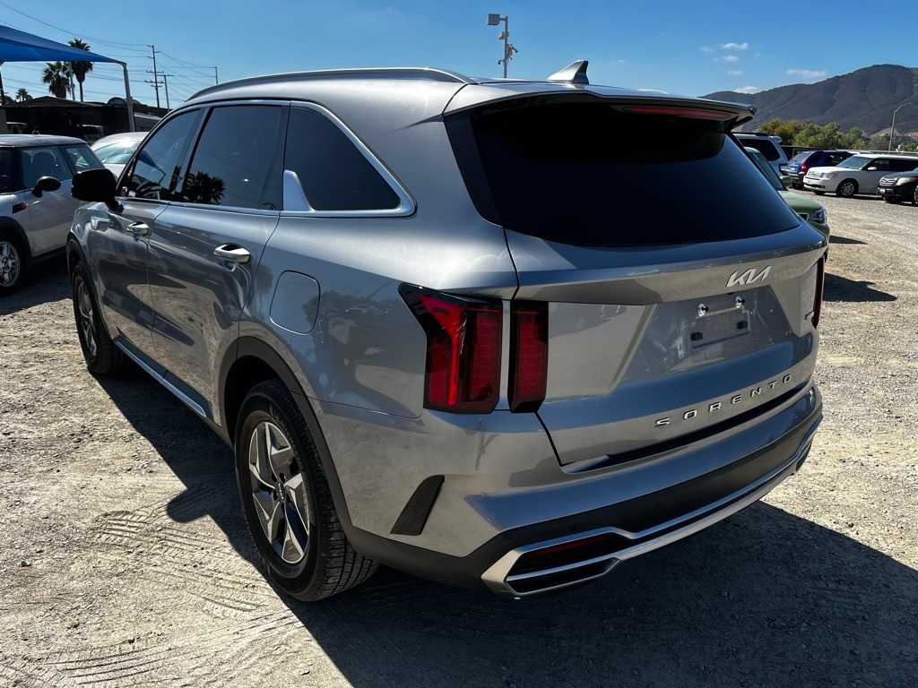 Thumbnail: 2022 Kia Sorento - 7