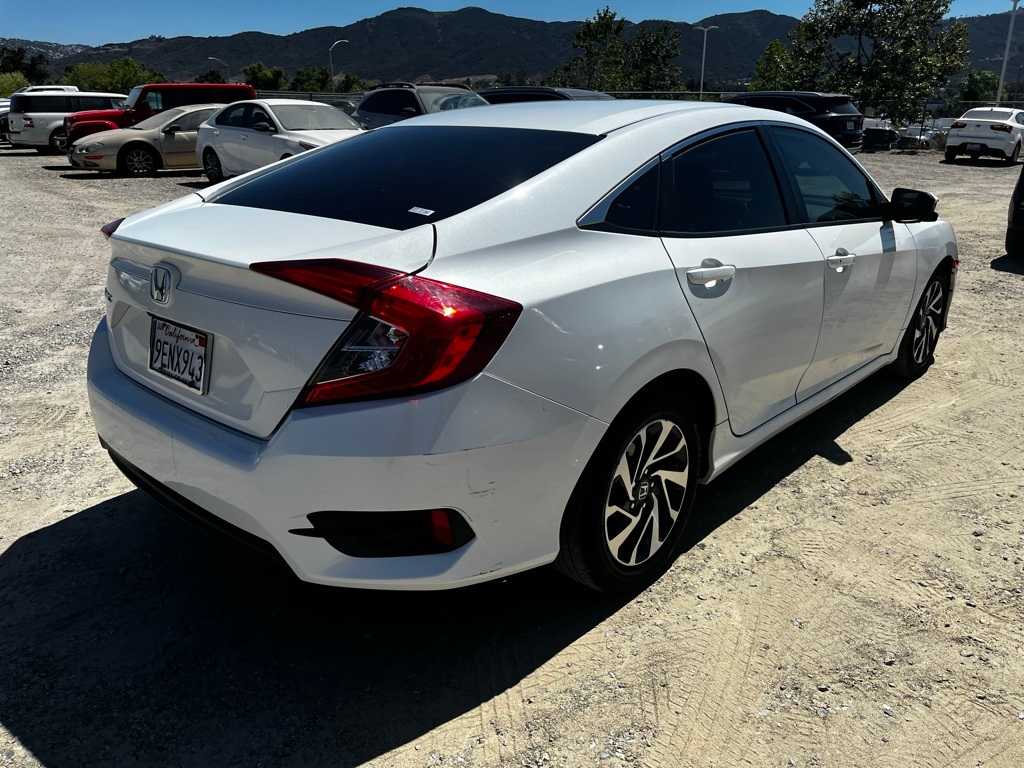 Thumbnail: 2016 Honda Civic - 5