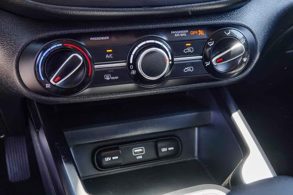 Thumbnail: 2023 Kia Soul - 24