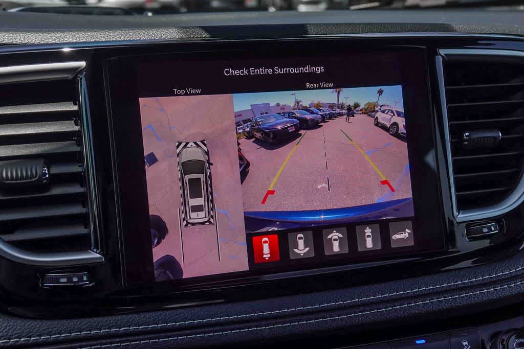 Thumbnail: 2025 Chrysler Pacifica - 22