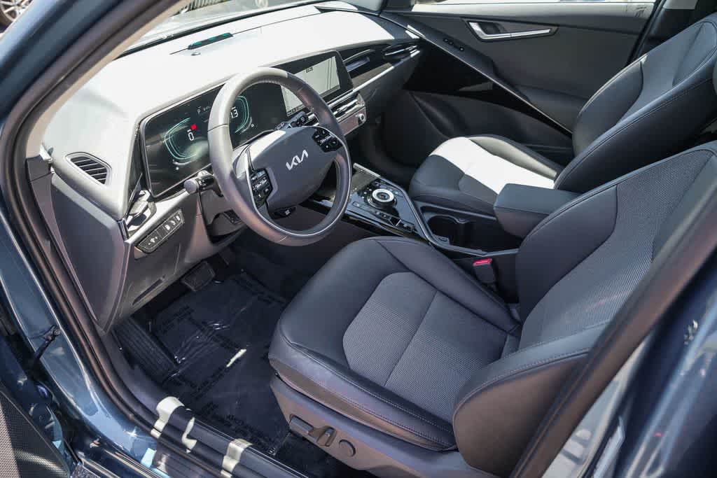 Thumbnail: 2024 Kia Niro - 15