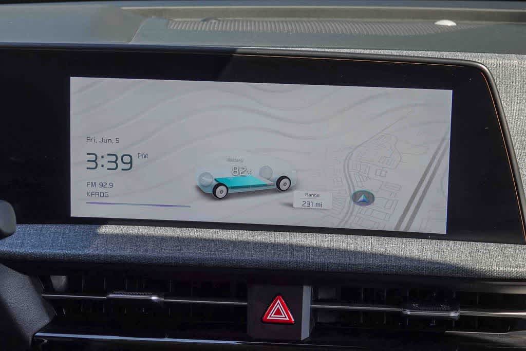 Thumbnail: 2023 Kia EV6 - 13