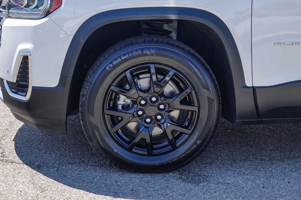 Thumbnail: 2023 GMC Acadia - 10