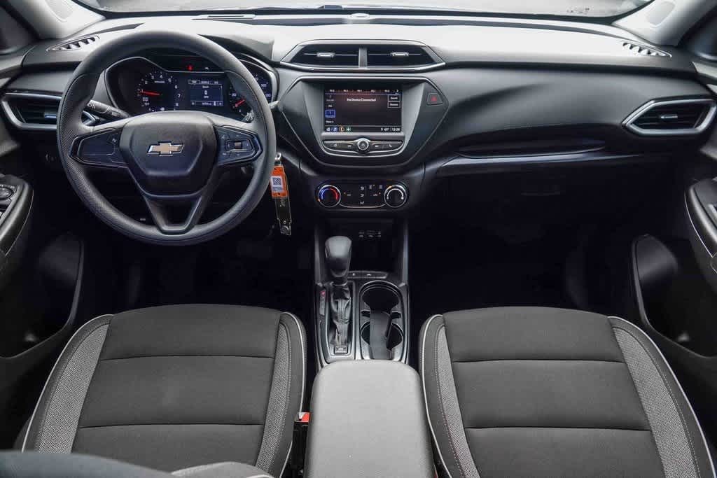 Thumbnail: 2021 Chevrolet TrailBlazer - 11