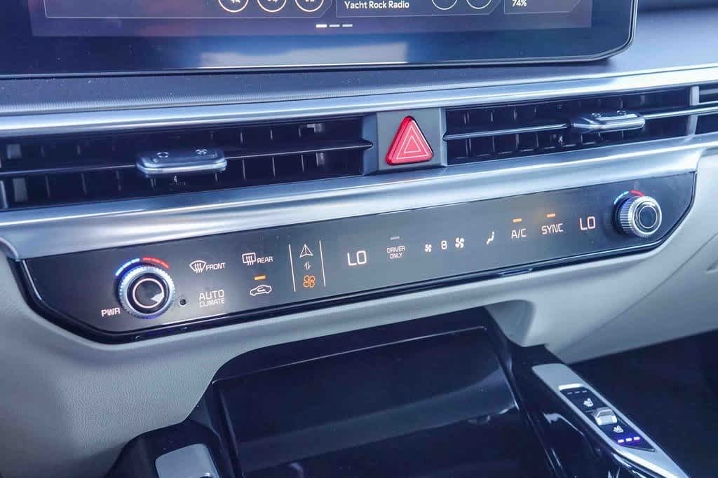 Thumbnail: 2025 Kia Sorento - 19