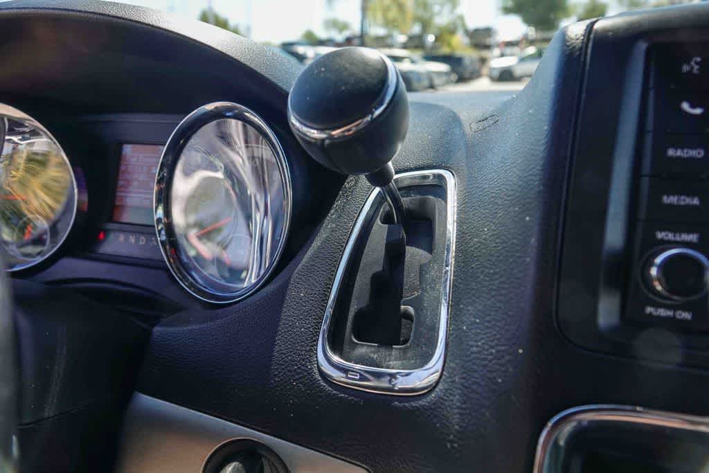 Thumbnail: 2018 Dodge Grand Caravan - 18