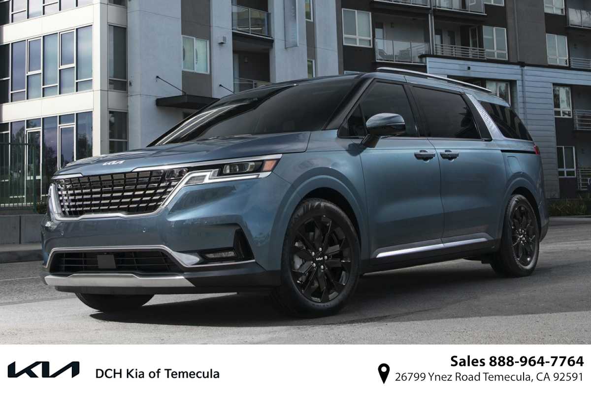 2024 Kia Sedona SX's photo