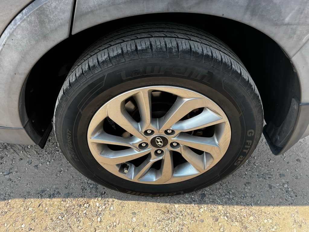 Thumbnail: 2017 Hyundai Tucson - 9