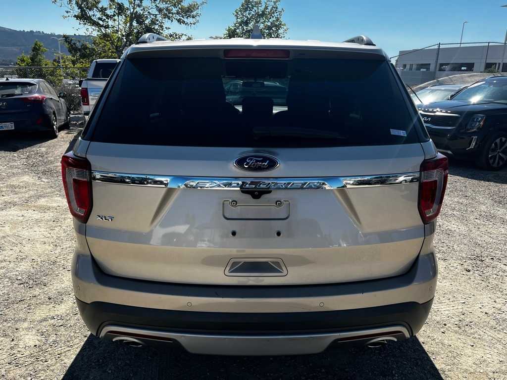 Thumbnail: 2017 Ford Explorer - 6