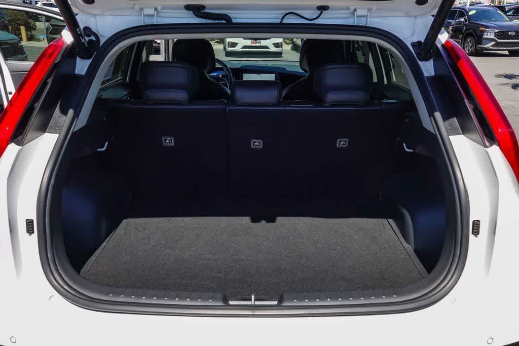 Thumbnail: 2023 Kia Niro - 26