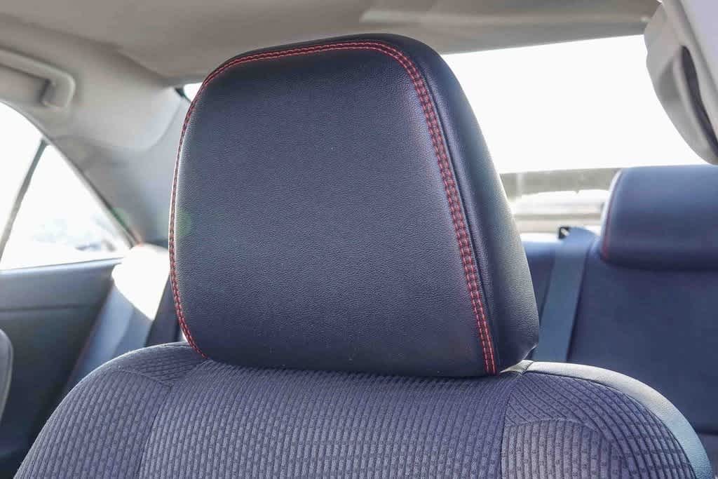 Thumbnail: 2017 Toyota Camry - 21