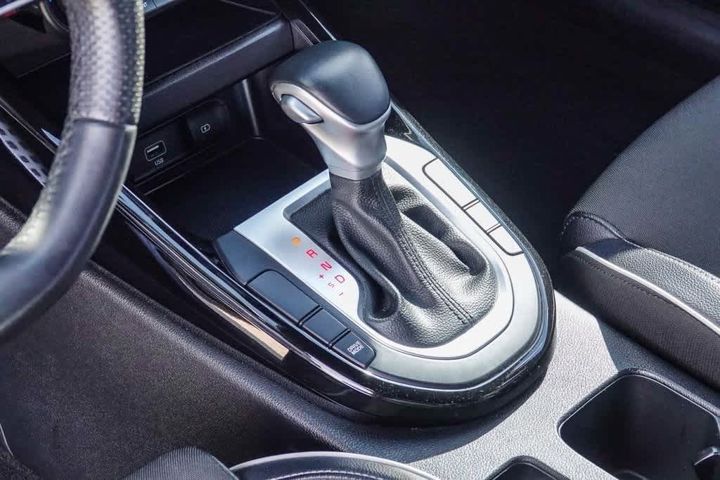 Thumbnail: 2023 Kia Forte - 18