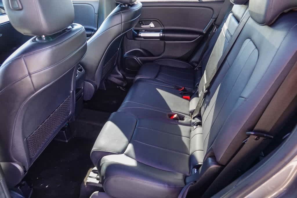 Thumbnail: 2020 Mercedes-Benz GLB - 17